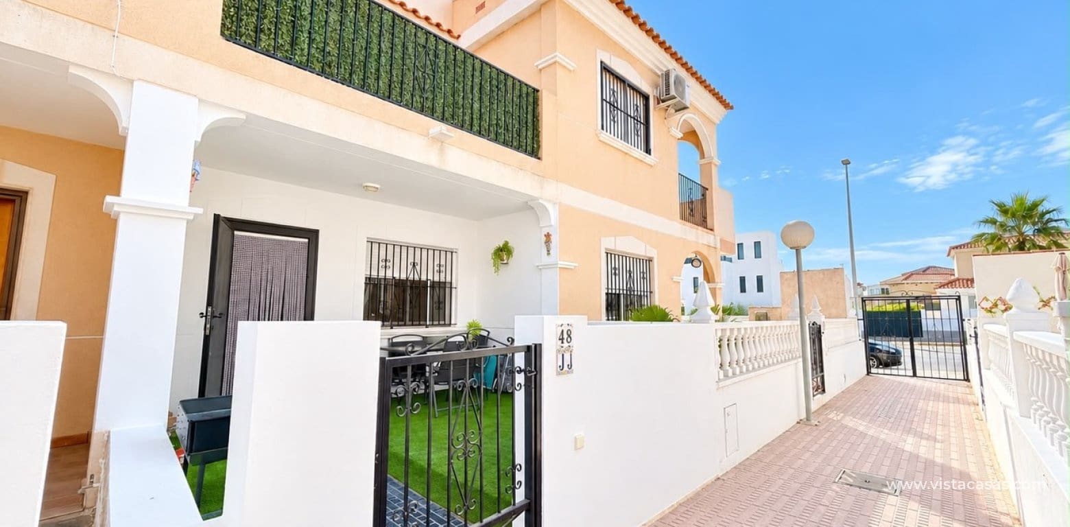 3 chambre Maison de Ville à vendre à La Zenia avec piscine garage - 199 900 € (Ref: 10055728)