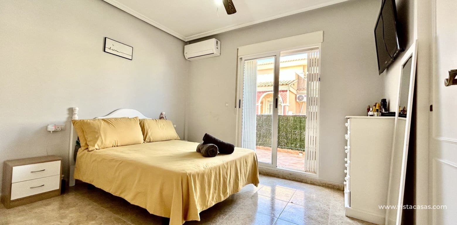 3 chambre Maison de Ville à vendre à La Zenia avec piscine garage - 199 900 € (Ref: 10055728)