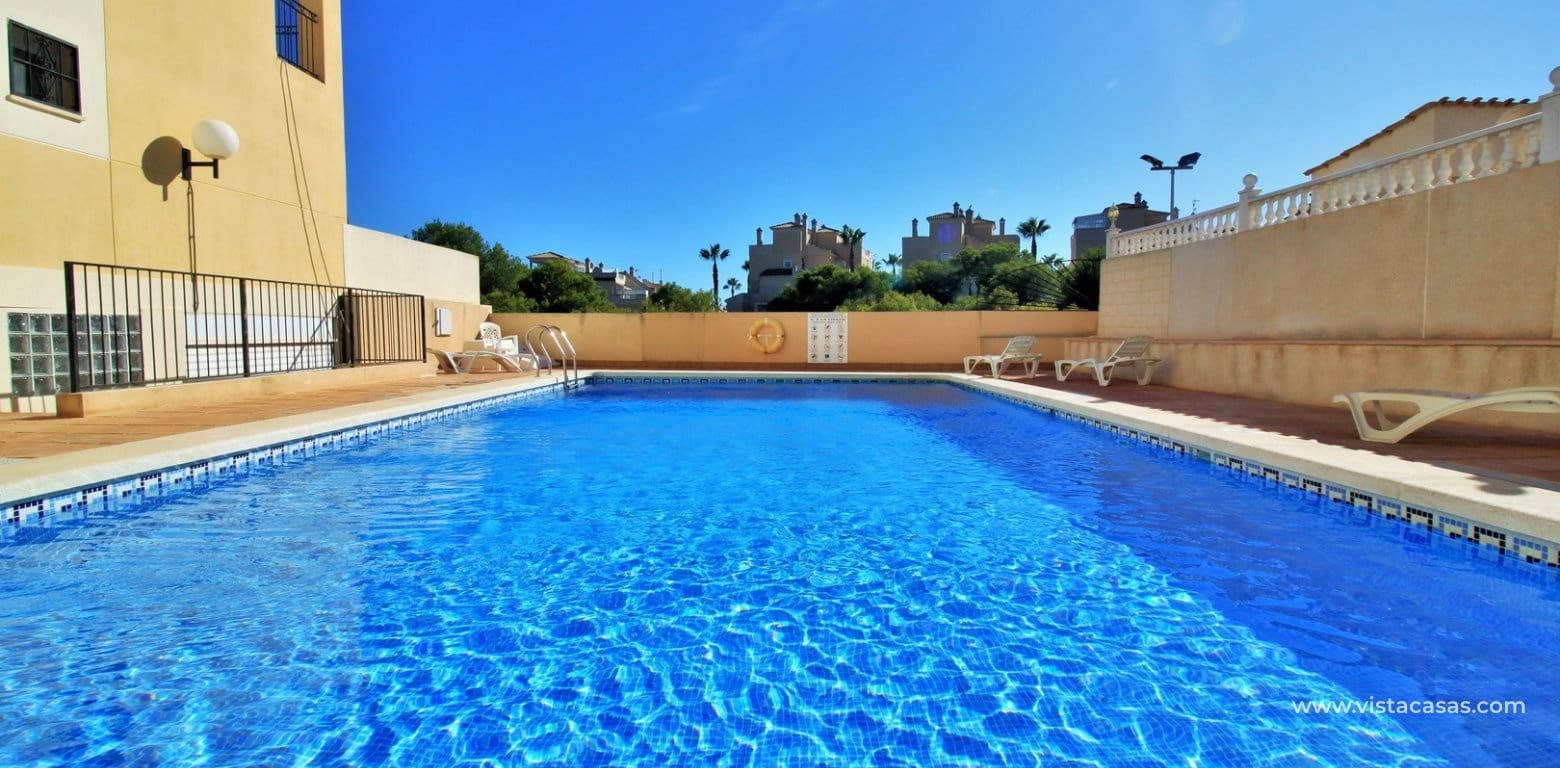 Chalet de 3 habitaciones en Playa Flamenca en venta con piscina garaje - 259.950 € (Ref: 10060618)