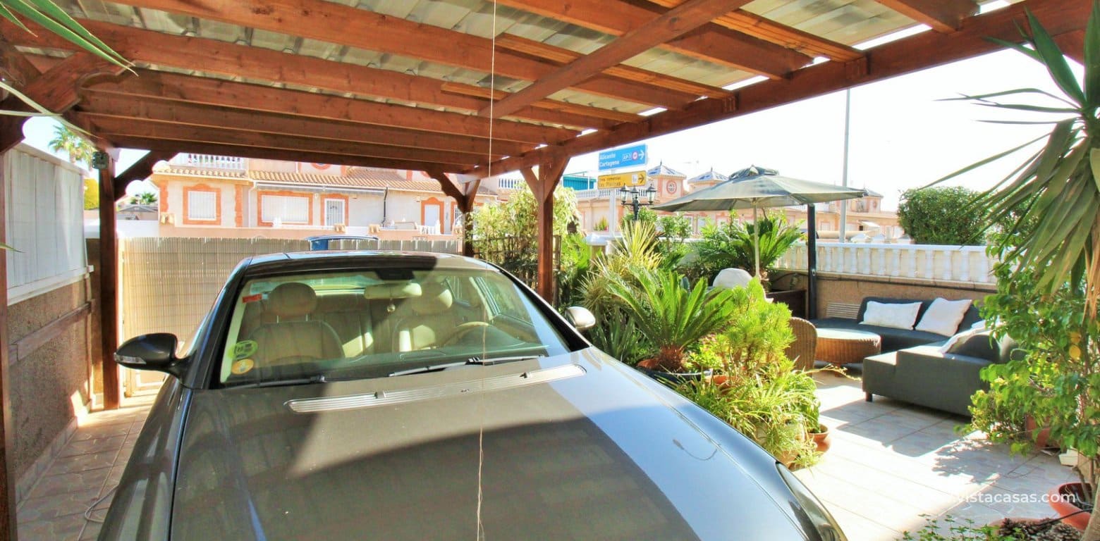 Chalet de 3 habitaciones en Playa Flamenca en venta con piscina garaje - 259.950 € (Ref: 10060618)