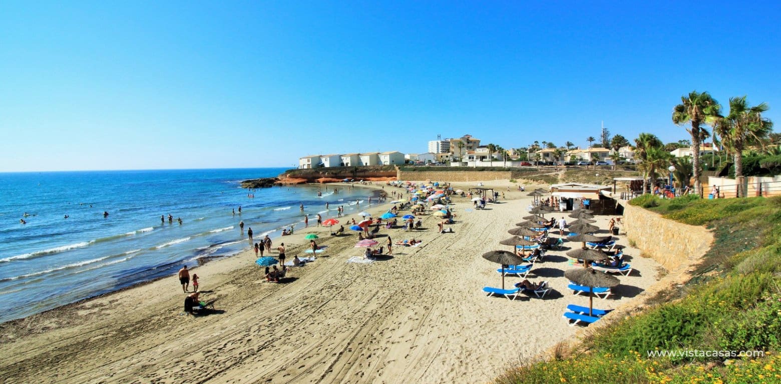 Chalet de 3 habitaciones en Playa Flamenca en venta con piscina garaje - 259.950 € (Ref: 10060618)