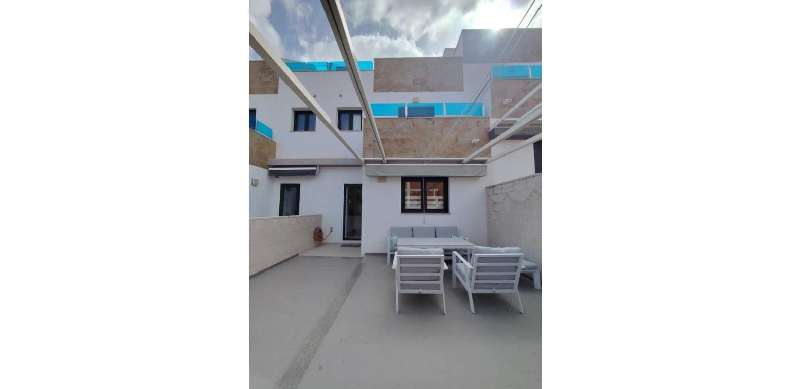3 quarto Casa em Banda para venda em Bigastro com piscina garagem - 247 000 € (Ref: 10060619)