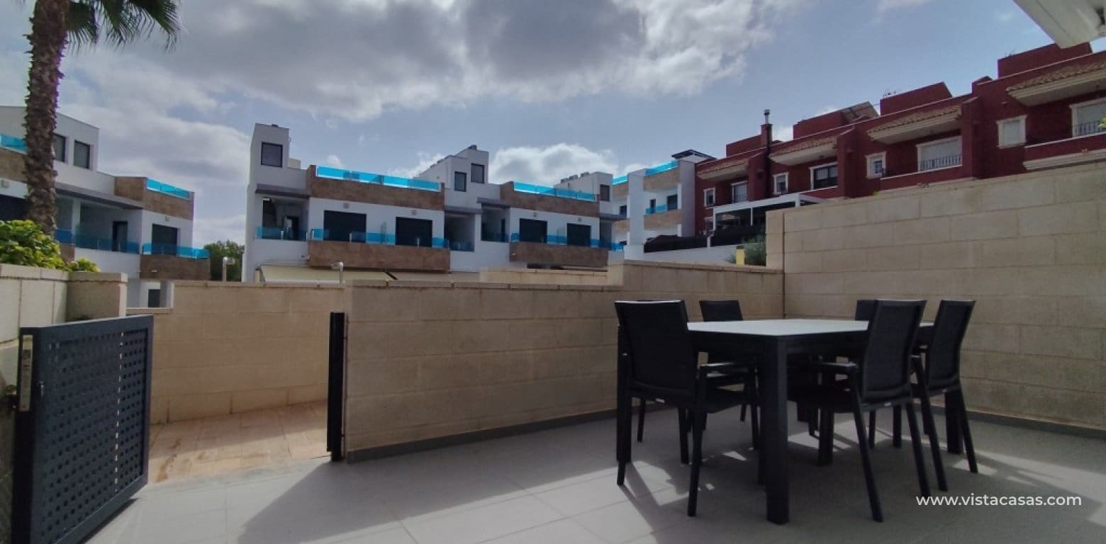 3 quarto Casa em Banda para venda em Bigastro com piscina garagem - 247 000 € (Ref: 10060619)