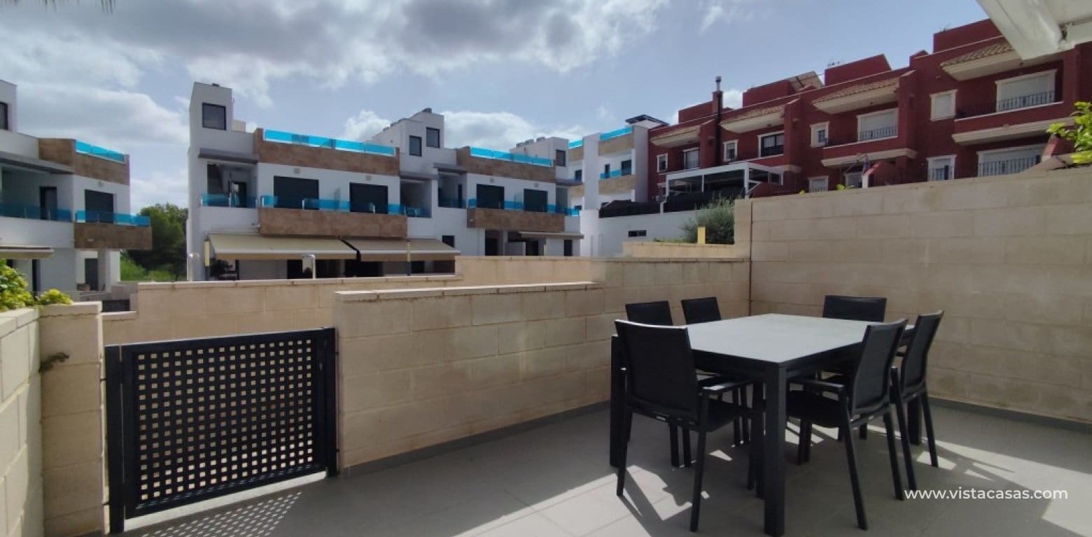 3 quarto Casa em Banda para venda em Bigastro com piscina garagem - 247 000 € (Ref: 10060619)
