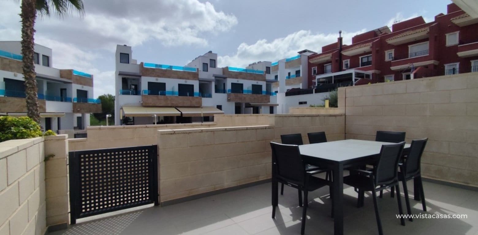 3 quarto Casa em Banda para venda em Bigastro com piscina garagem - 247 000 € (Ref: 10060619)