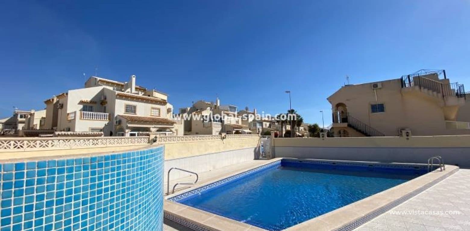 2 sovrum Lägenhet till salu i Playa Flamenca med pool - 145 000 € (Ref: 10062353)