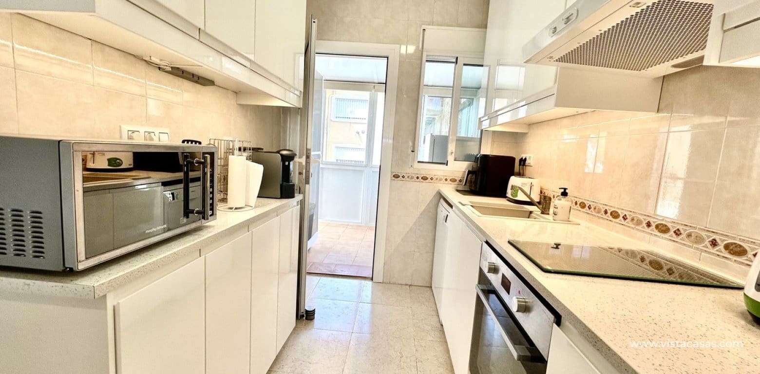 5 soverom Villa til salgs i Villamartin med svømmebasseng - € 269 000 (Ref: 10070200)