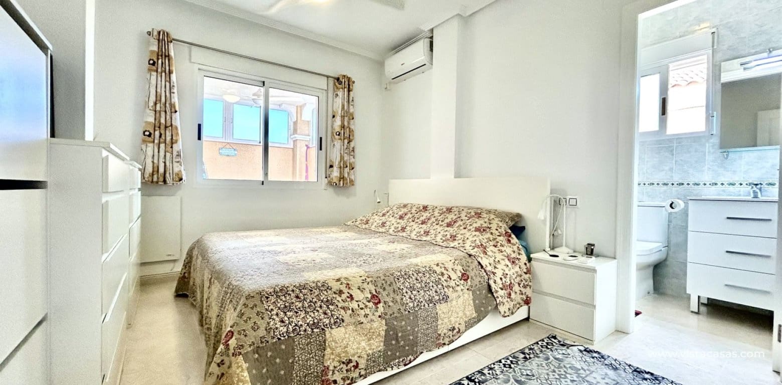 5 soverom Villa til salgs i Villamartin med svømmebasseng - € 269 000 (Ref: 10070200)