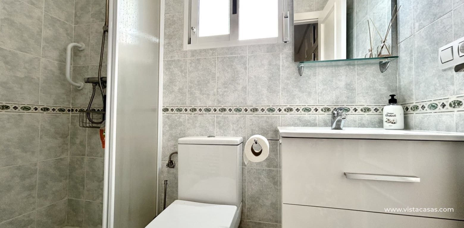 5 soverom Villa til salgs i Villamartin med svømmebasseng - € 269 000 (Ref: 10070200)