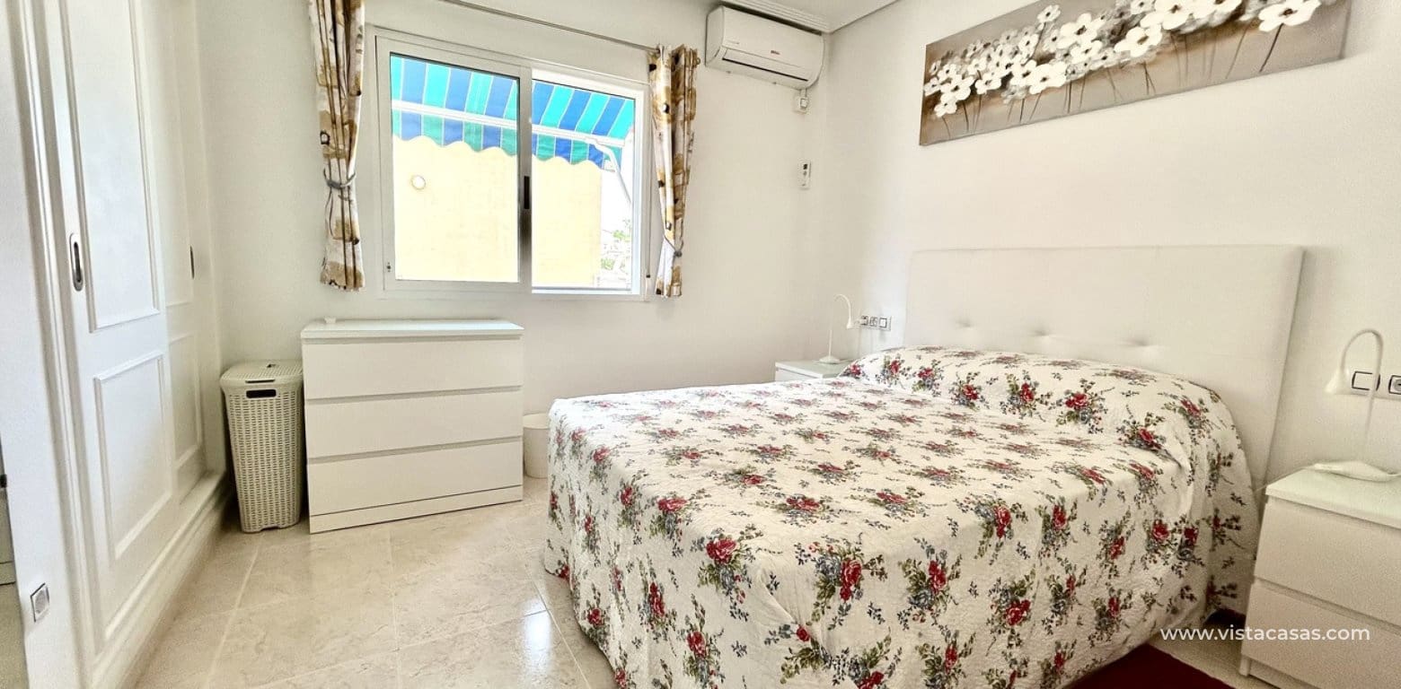 5 soverom Villa til salgs i Villamartin med svømmebasseng - € 269 000 (Ref: 10070200)
