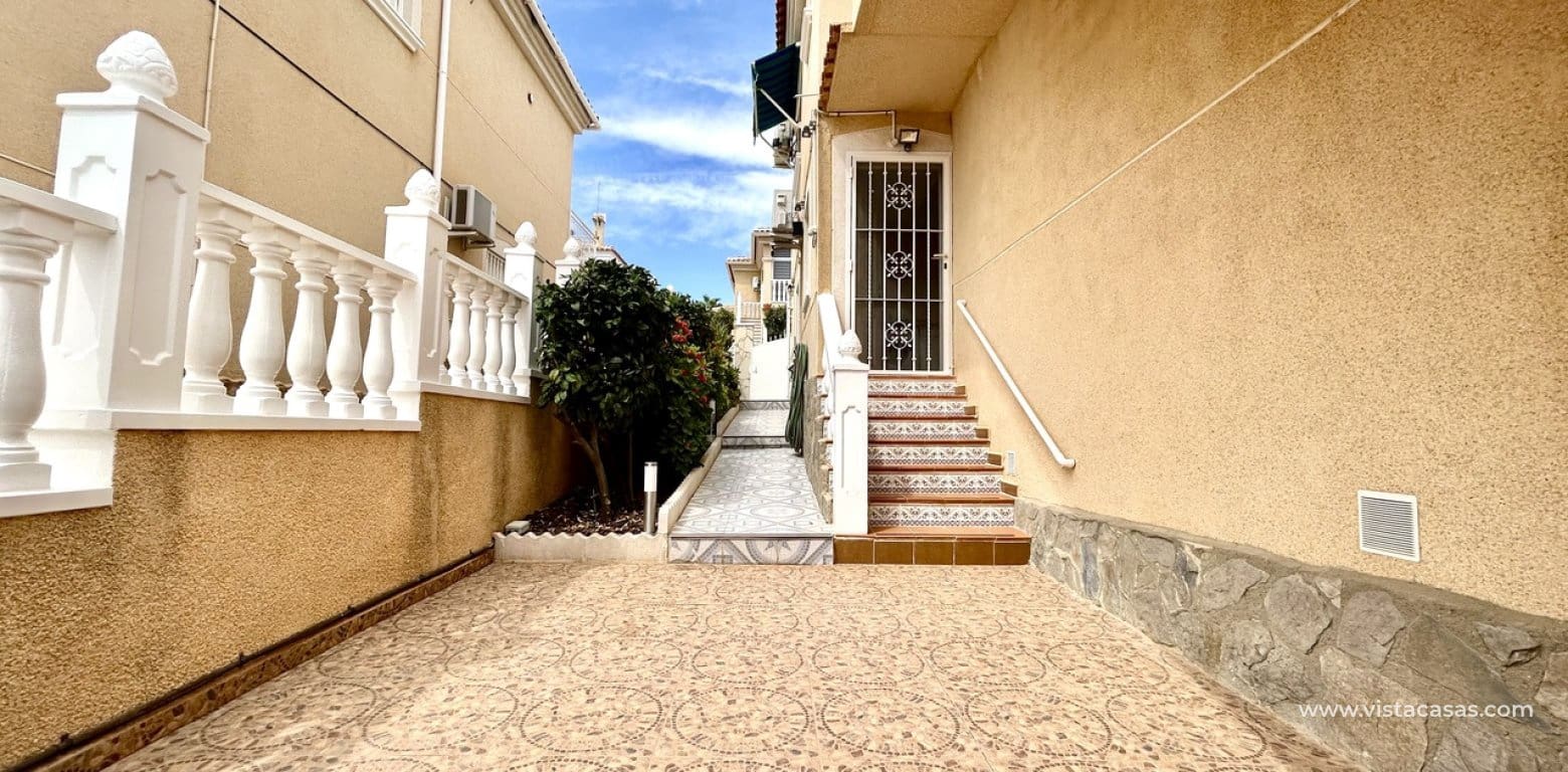 5 soverom Villa til salgs i Villamartin med svømmebasseng - € 269 000 (Ref: 10070200)