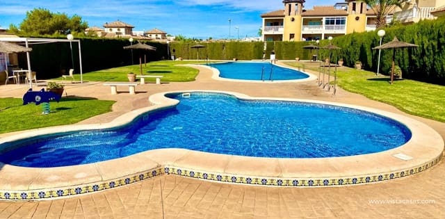 5 makuuhuone Huvila myytävänä paikassa Villamartin, Orihuela mukana uima-altaan - 269 000 € (Ref: 10070200)