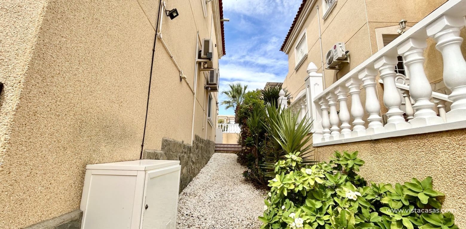 5 soverom Villa til salgs i Villamartin med svømmebasseng - € 269 000 (Ref: 10070200)