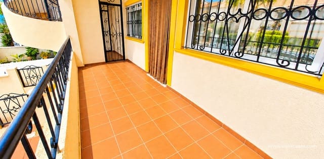 Apartamento de 2 habitaciones en Villamartin, Orihuela en venta con piscina - 134.950 € (Ref: 10070202)