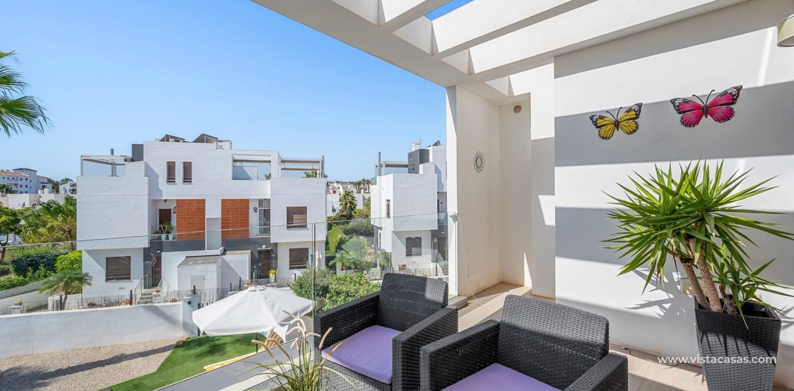 Chalet de 3 habitaciones en Villamartin en venta con piscina garaje - 429.000 € (Ref: 10070204)