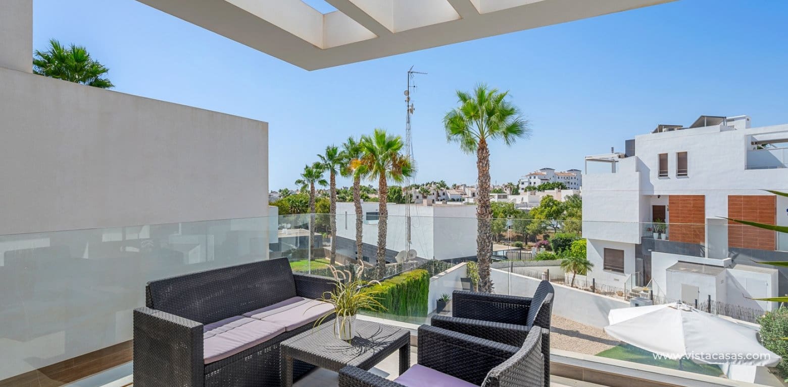 Chalet de 3 habitaciones en Villamartin en venta con piscina garaje - 429.000 € (Ref: 10070204)