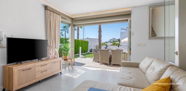 Chalet de 3 habitaciones en Villamartin, Orihuela en venta con piscina garaje - 429.000 € (Ref: 10070204)