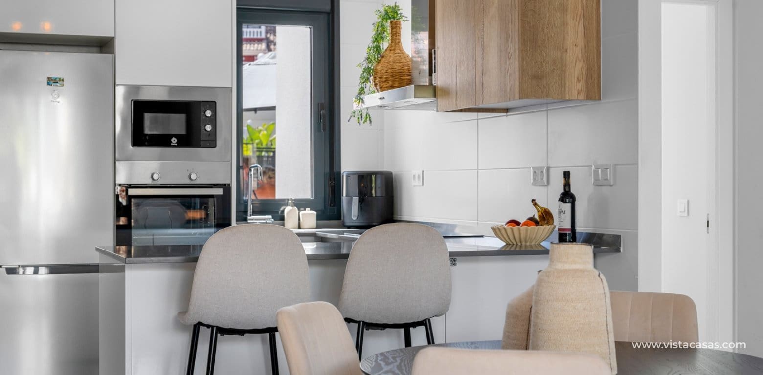 2 Zimmer Apartment zu verkaufen in Villamartin mit Pool Garage - 279.000 € (Ref: 10070205)