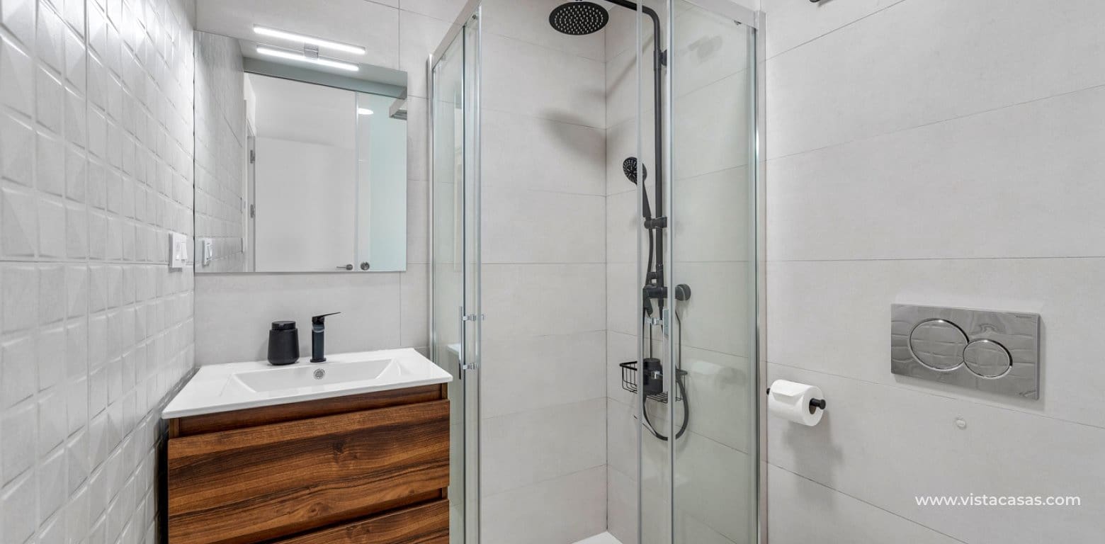 2 Zimmer Apartment zu verkaufen in Villamartin mit Pool Garage - 279.000 € (Ref: 10070205)
