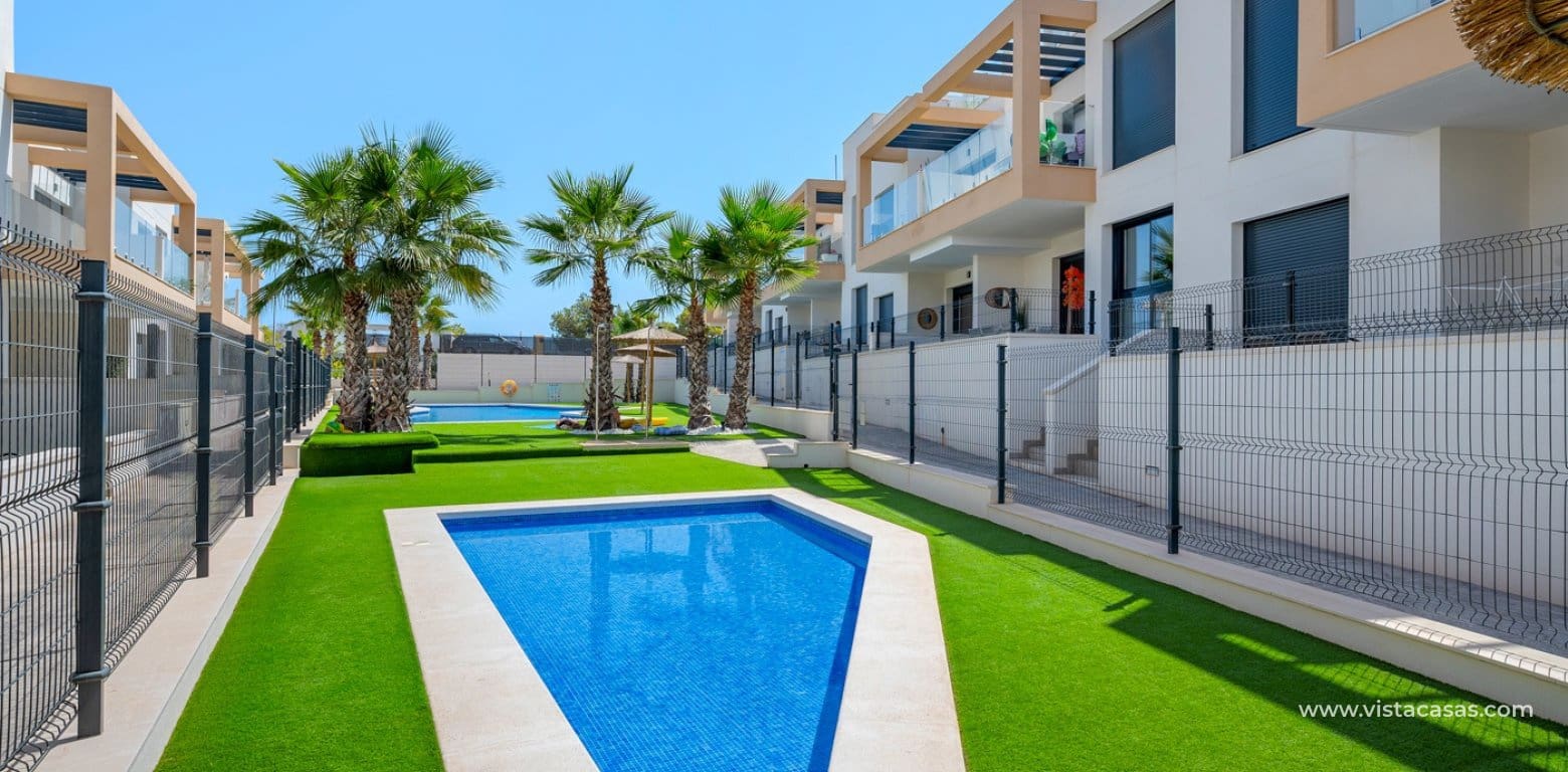 2 Zimmer Apartment zu verkaufen in Villamartin mit Pool Garage - 279.000 € (Ref: 10070205)