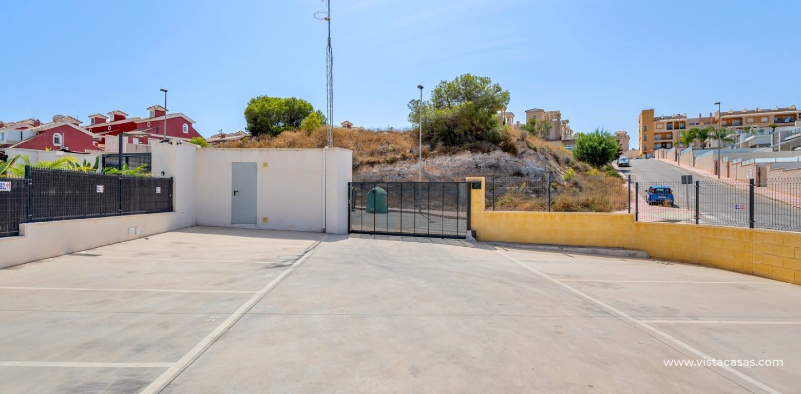 2 Zimmer Apartment zu verkaufen in Villamartin mit Pool Garage - 279.000 € (Ref: 10070205)