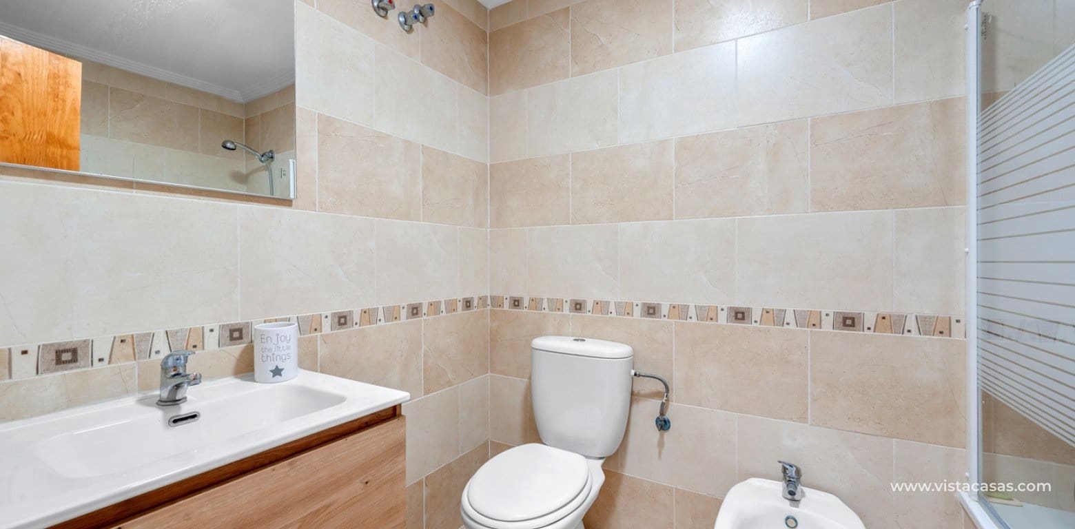 Apartamento de 3 habitaciones en Villamartin en venta con piscina - 189.000 € (Ref: 10076719)