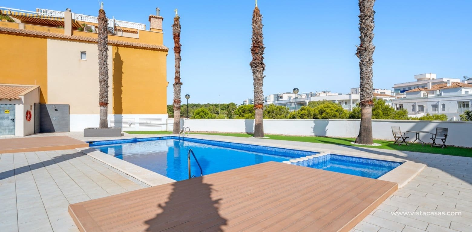 Apartamento de 3 habitaciones en Villamartin en venta con piscina - 189.000 € (Ref: 10076719)