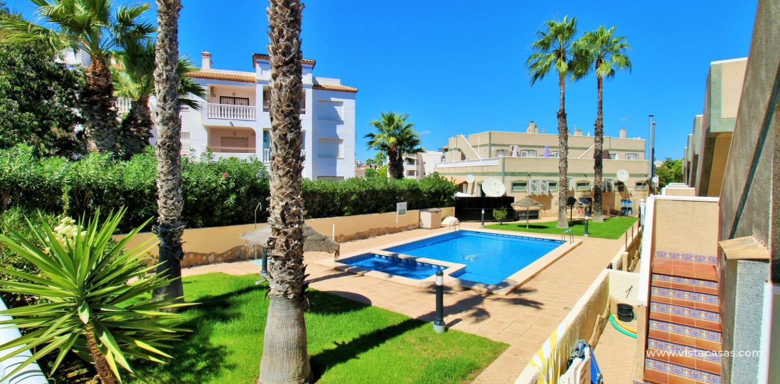 4 chambre Villa/Maison à vendre à Villamartin avec piscine - 419 000 € (Ref: 10076968)