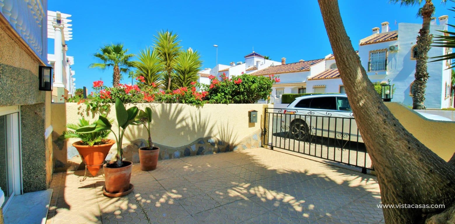4 chambre Villa/Maison à vendre à Villamartin avec piscine - 419 000 € (Ref: 10076968)