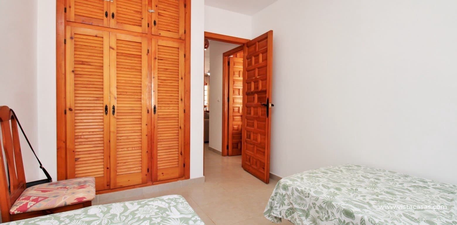 2 Zimmer Bungalow zu verkaufen in Villamartin mit Pool - 215.000 € (Ref: 10080371)