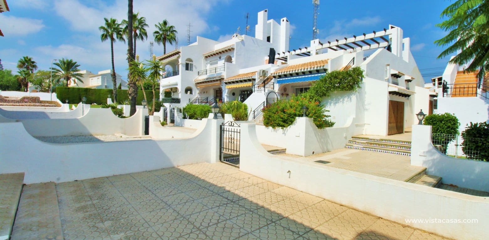 2 Zimmer Bungalow zu verkaufen in Villamartin mit Pool - 215.000 € (Ref: 10080371)