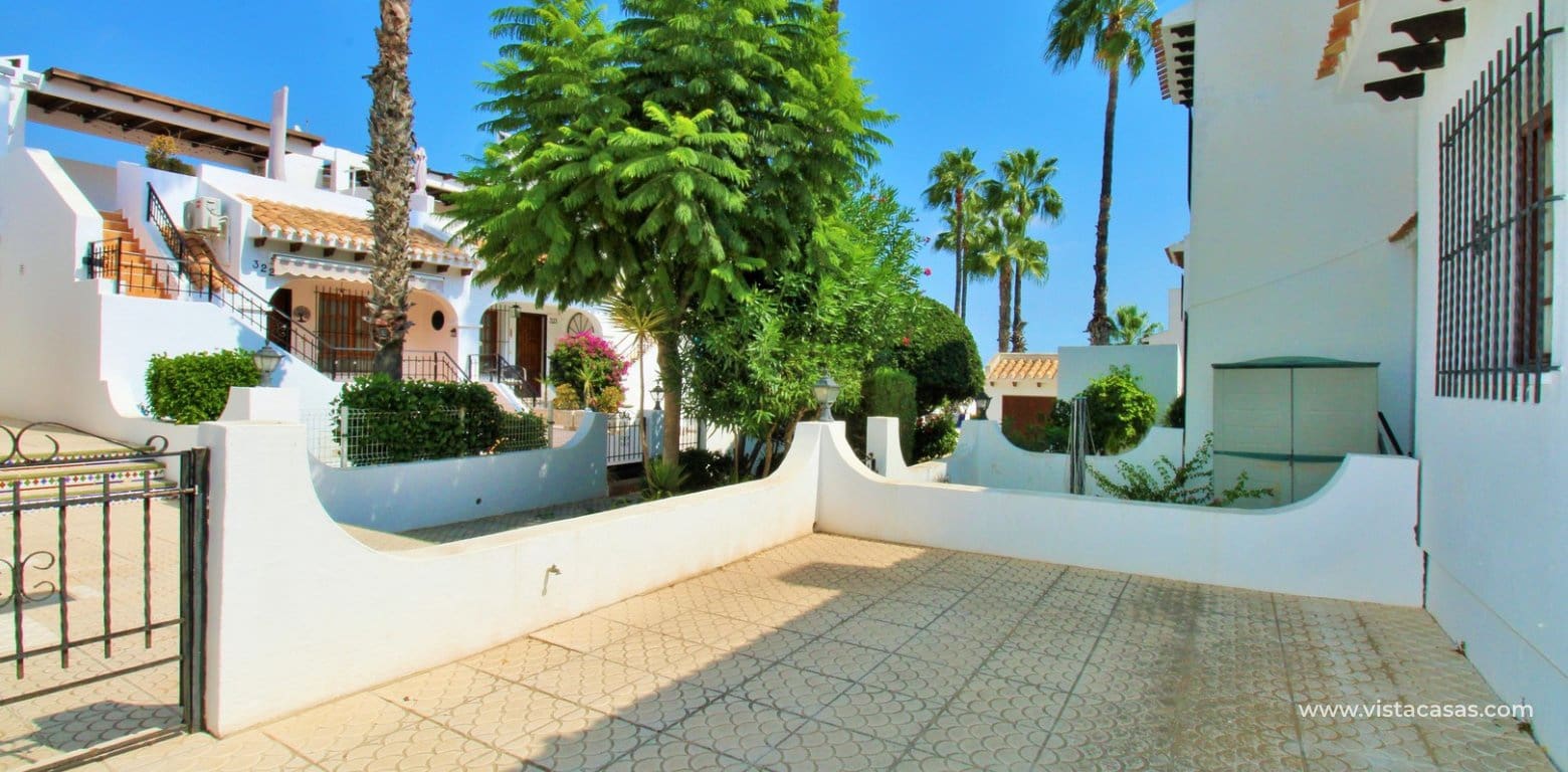 2 Zimmer Bungalow zu verkaufen in Villamartin mit Pool - 215.000 € (Ref: 10080371)