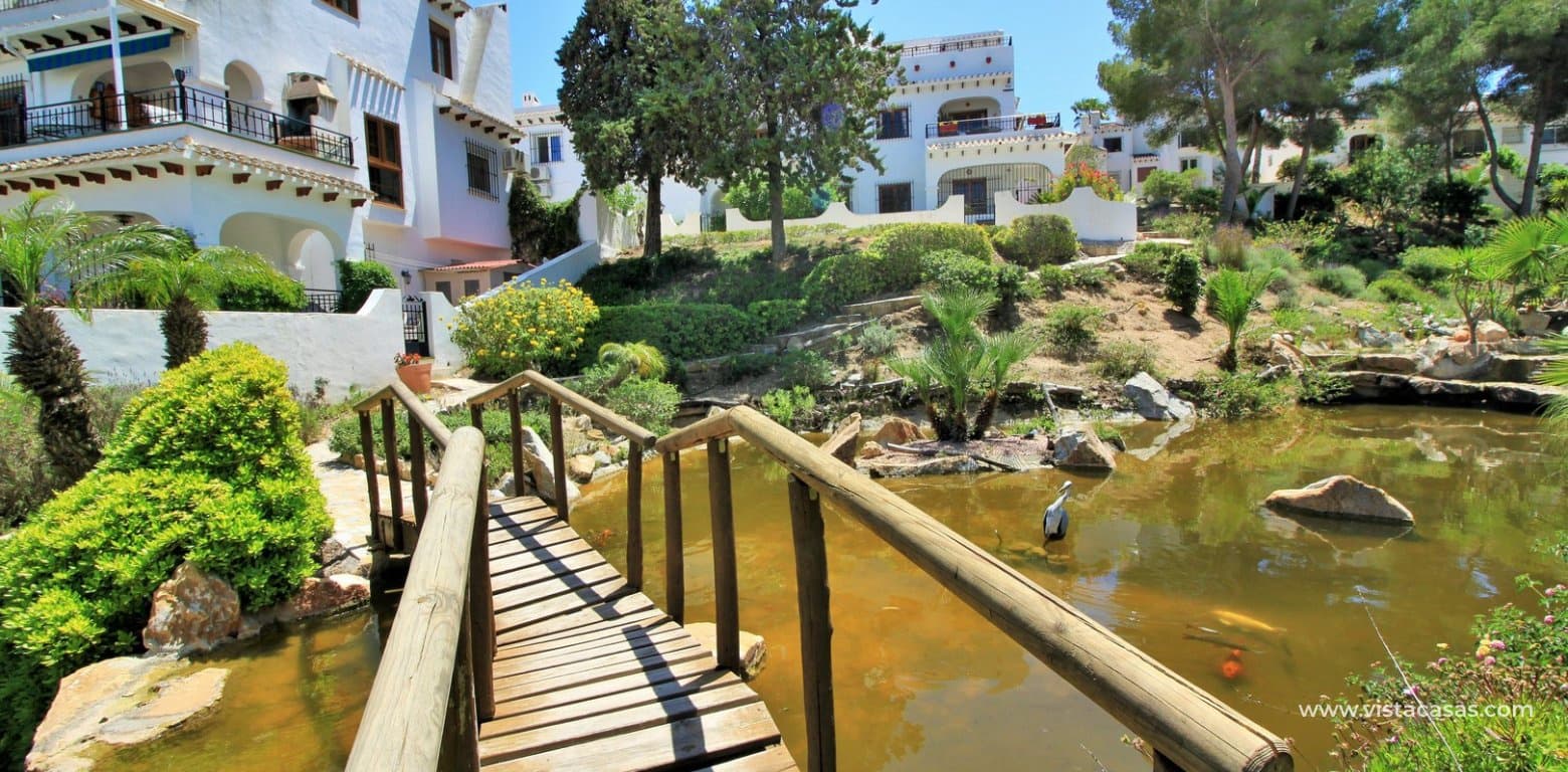 2 Zimmer Bungalow zu verkaufen in Villamartin mit Pool - 215.000 € (Ref: 10080371)