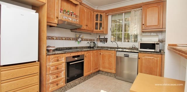 3 makuuhuone Huvila myytävänä paikassa Villamartin, Orihuela mukana uima-altaan 
autotalli - 369 000 € (Ref: 10088696)