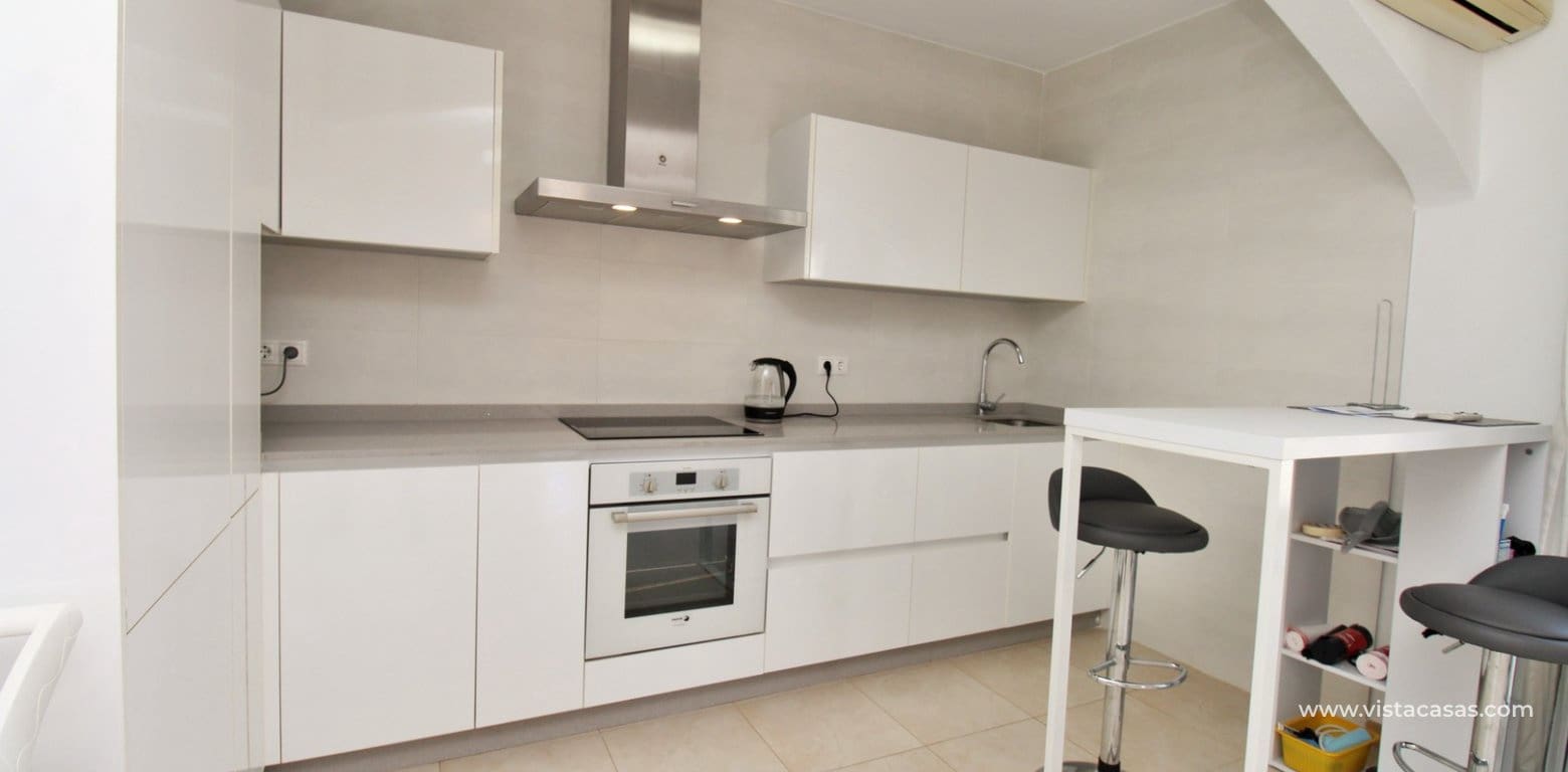 4 Zimmer Villa zu verkaufen in Villamartin mit Pool Garage - 379.995 € (Ref: 10095708)