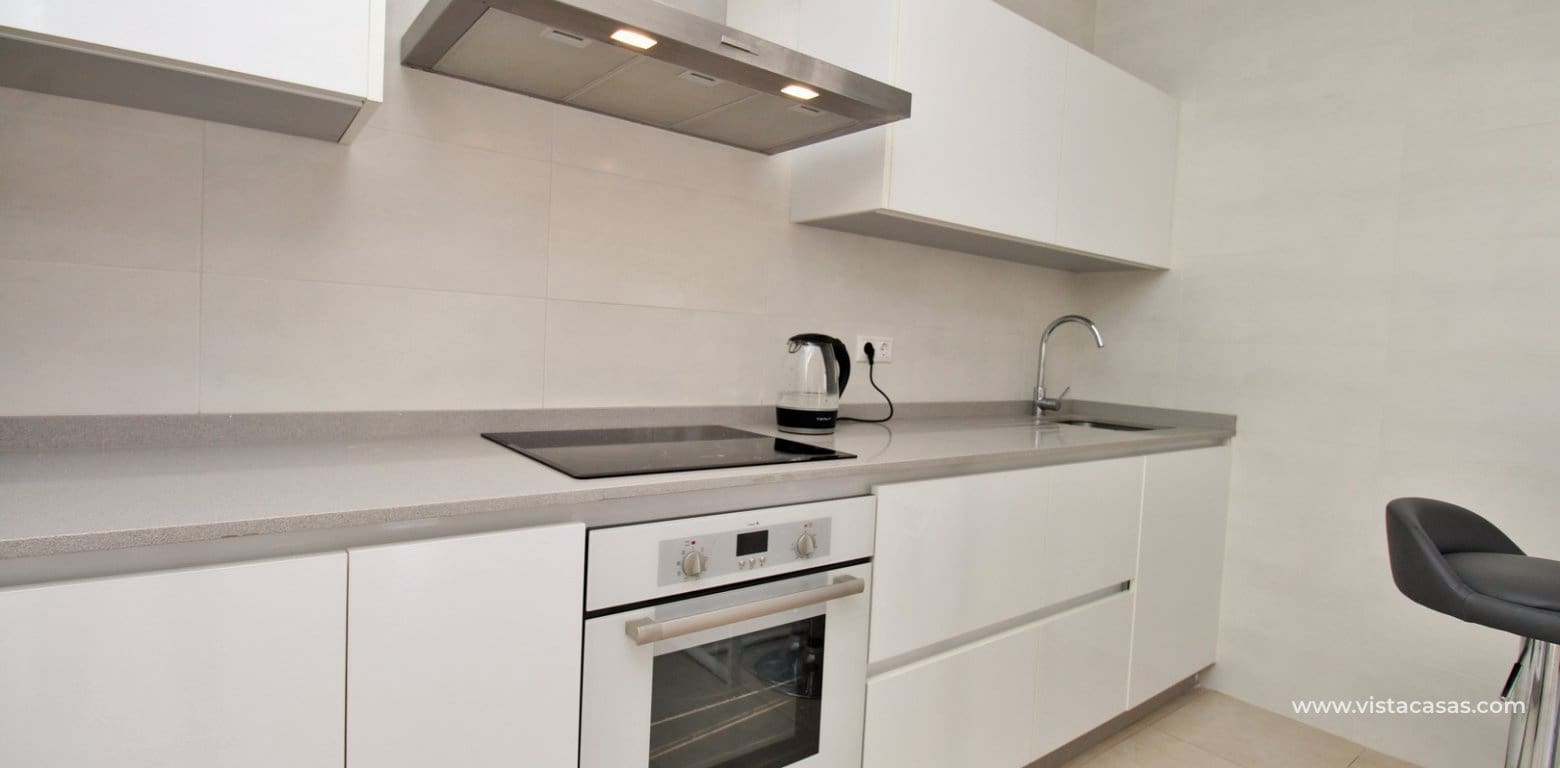 4 Zimmer Villa zu verkaufen in Villamartin mit Pool Garage - 379.995 € (Ref: 10095708)