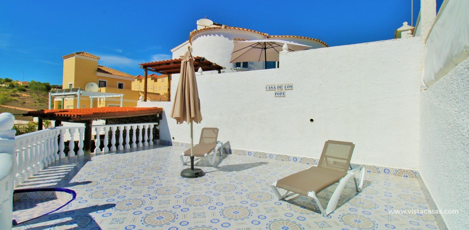 4 Zimmer Villa zu verkaufen in Villamartin mit Pool Garage - 379.995 € (Ref: 10095708)