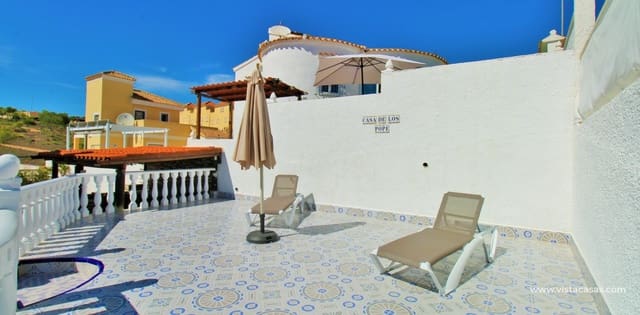 4 Zimmer Villa zu verkaufen in Villamartin, Orihuela mit Pool Garage - 379.995 € (Ref: 10095708)