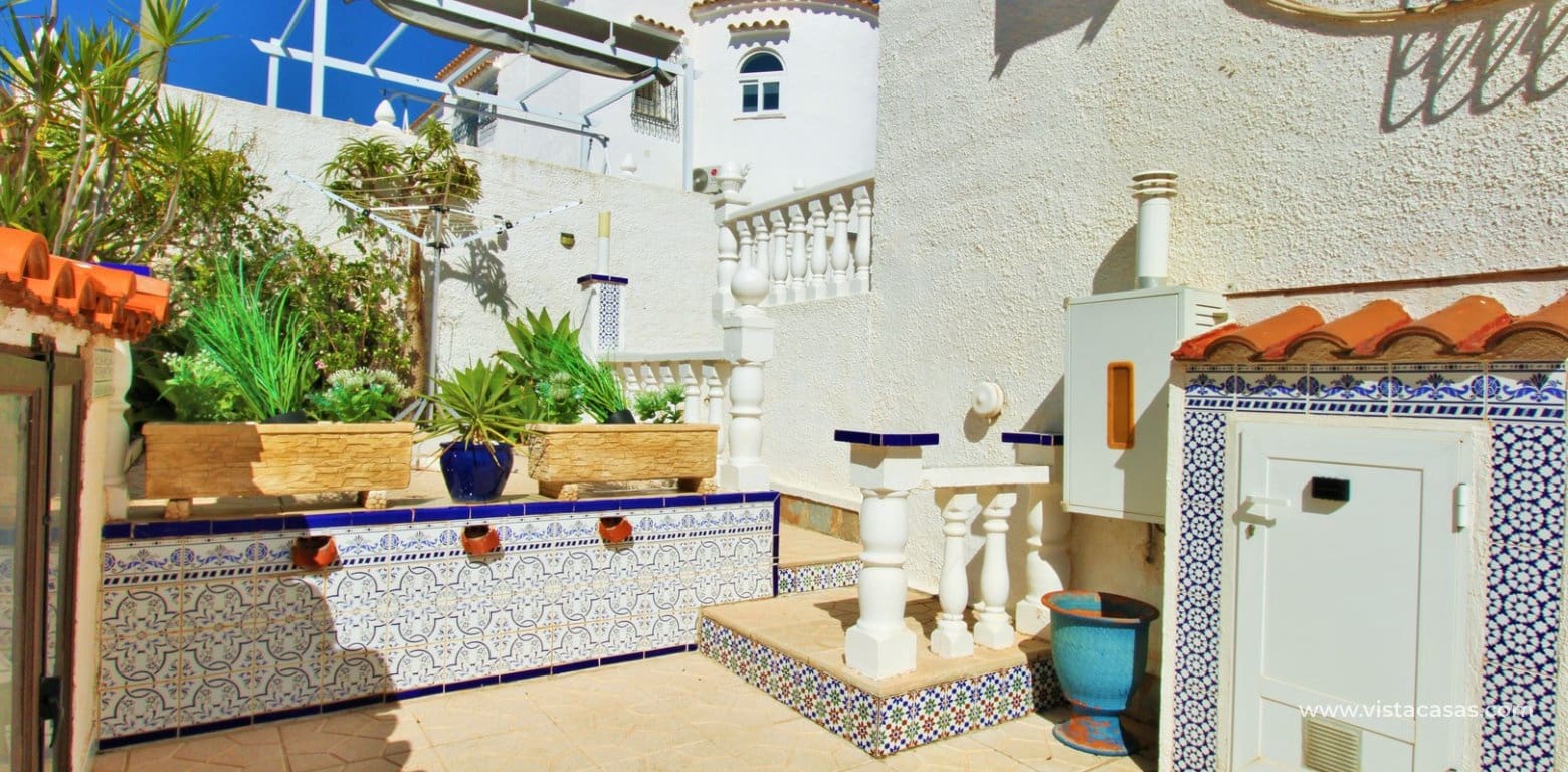 4 Zimmer Villa zu verkaufen in Villamartin mit Pool Garage - 379.995 € (Ref: 10095708)