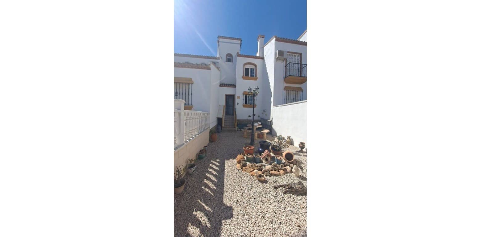 2 sovrum Hus till salu i Villamartin med pool - 249 995 € (Ref: 10098618)