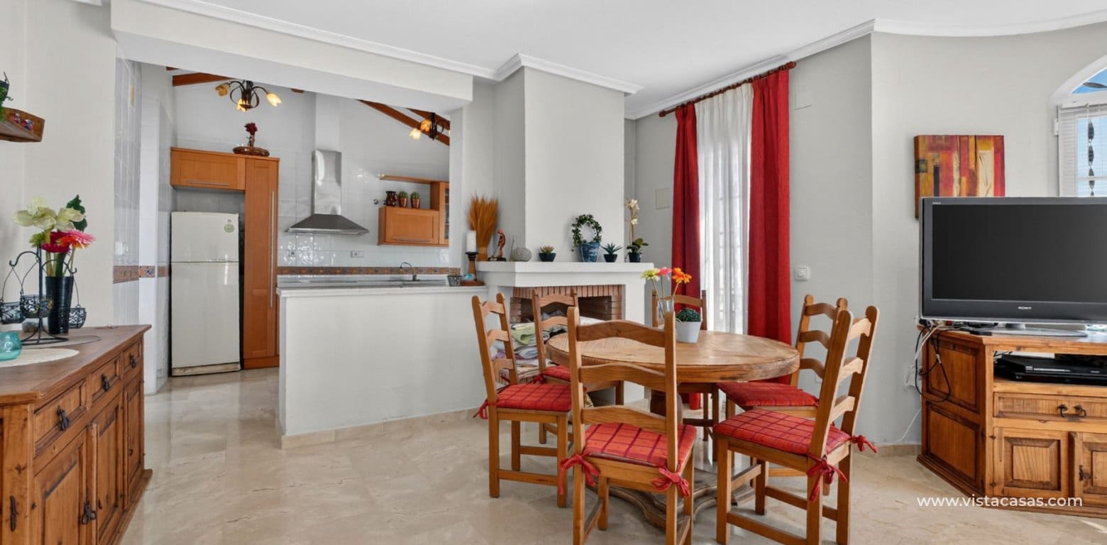 3 makuuhuone Huvila myytävänä paikassa Villamartin mukana uima-altaan - 529 000 € (Ref: 10111822)