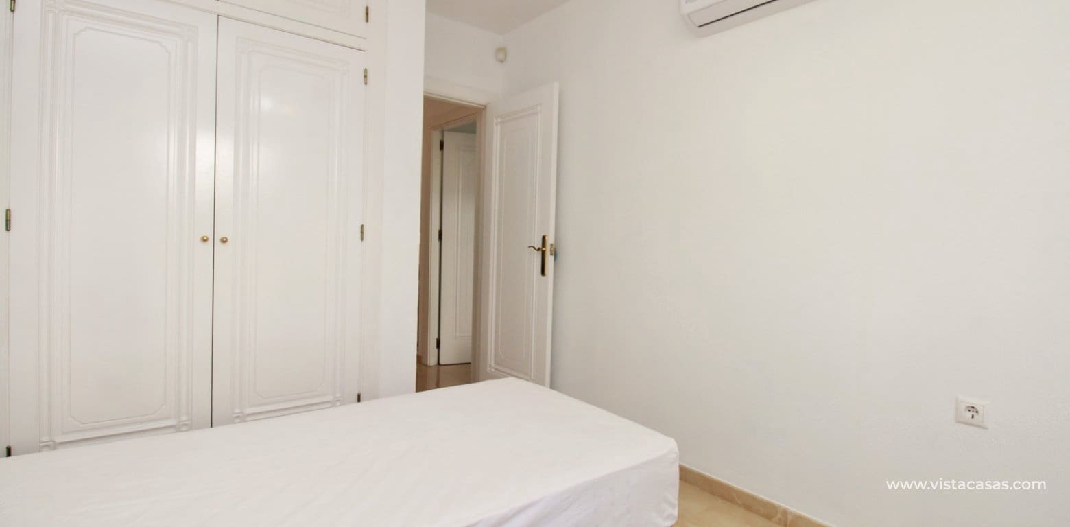 2 slaapkamer Bungalow te koop in Villamartin met zwembad - € 219.950 (Ref: 10111866)