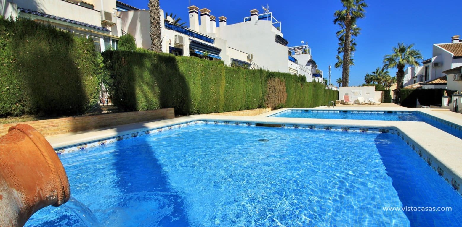 2 slaapkamer Bungalow te koop in Villamartin met zwembad - € 219.950 (Ref: 10111866)