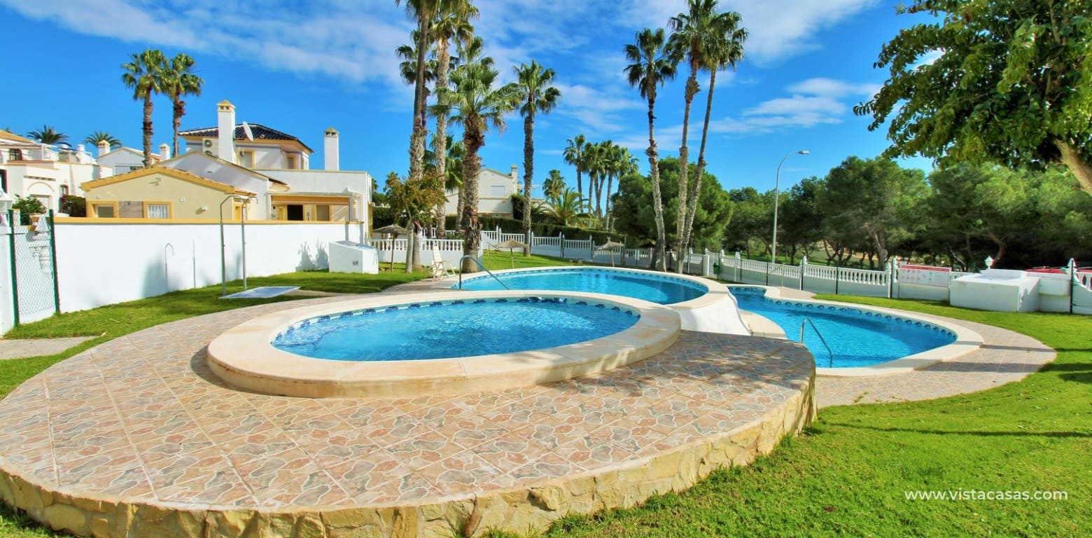 2 slaapkamer Bungalow te koop in Villamartin met zwembad - € 219.950 (Ref: 10111866)