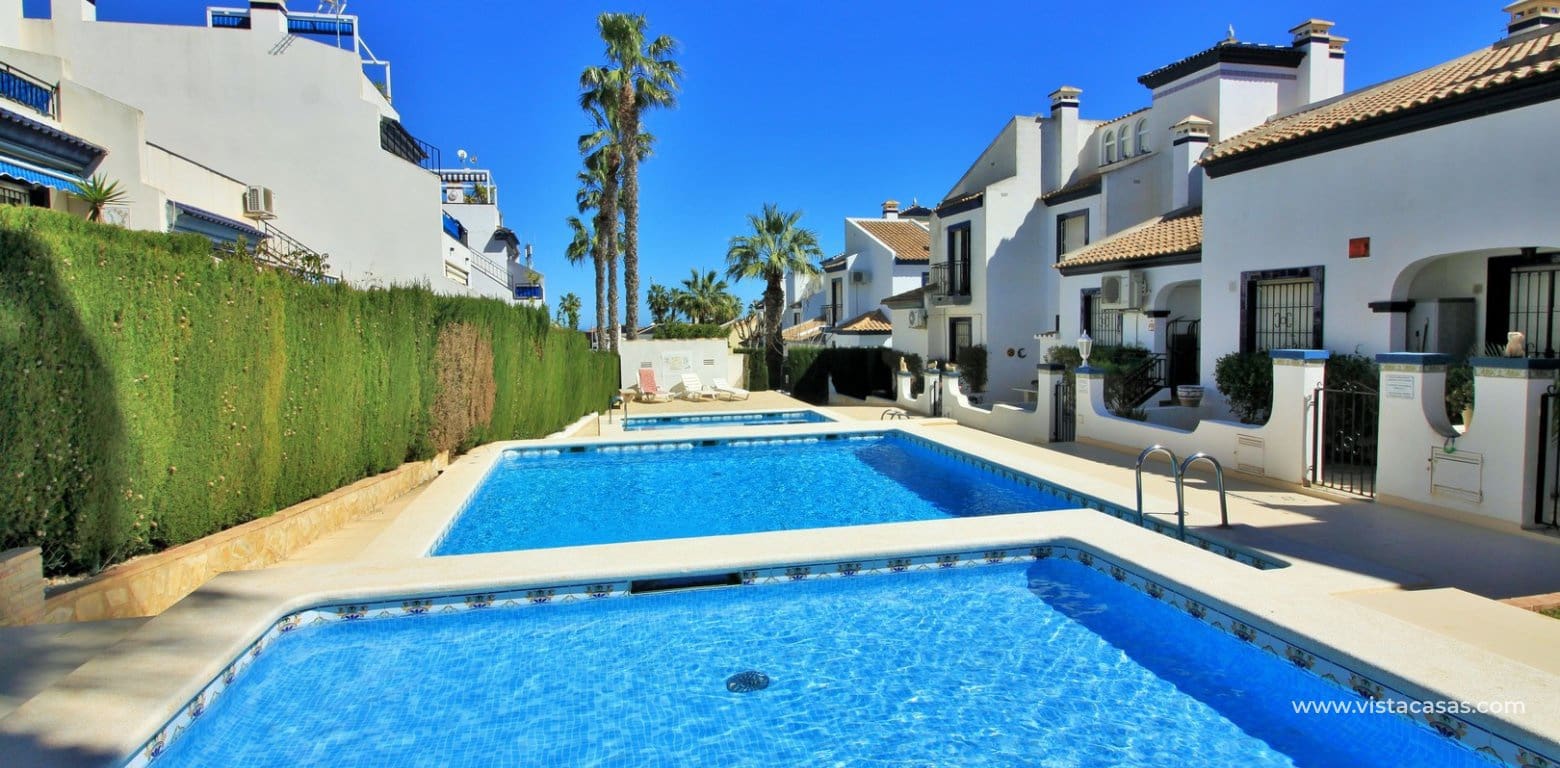 2 slaapkamer Bungalow te koop in Villamartin met zwembad - € 219.950 (Ref: 10111866)