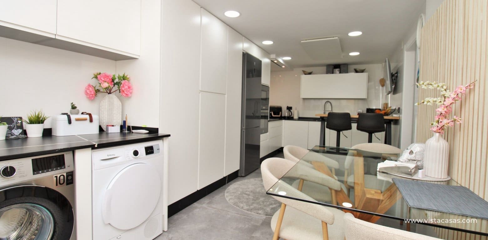 3 soveværelse Villa til salg i Pilar de la Horadada med swimmingpool - € 395.000 (Ref: 10113553)