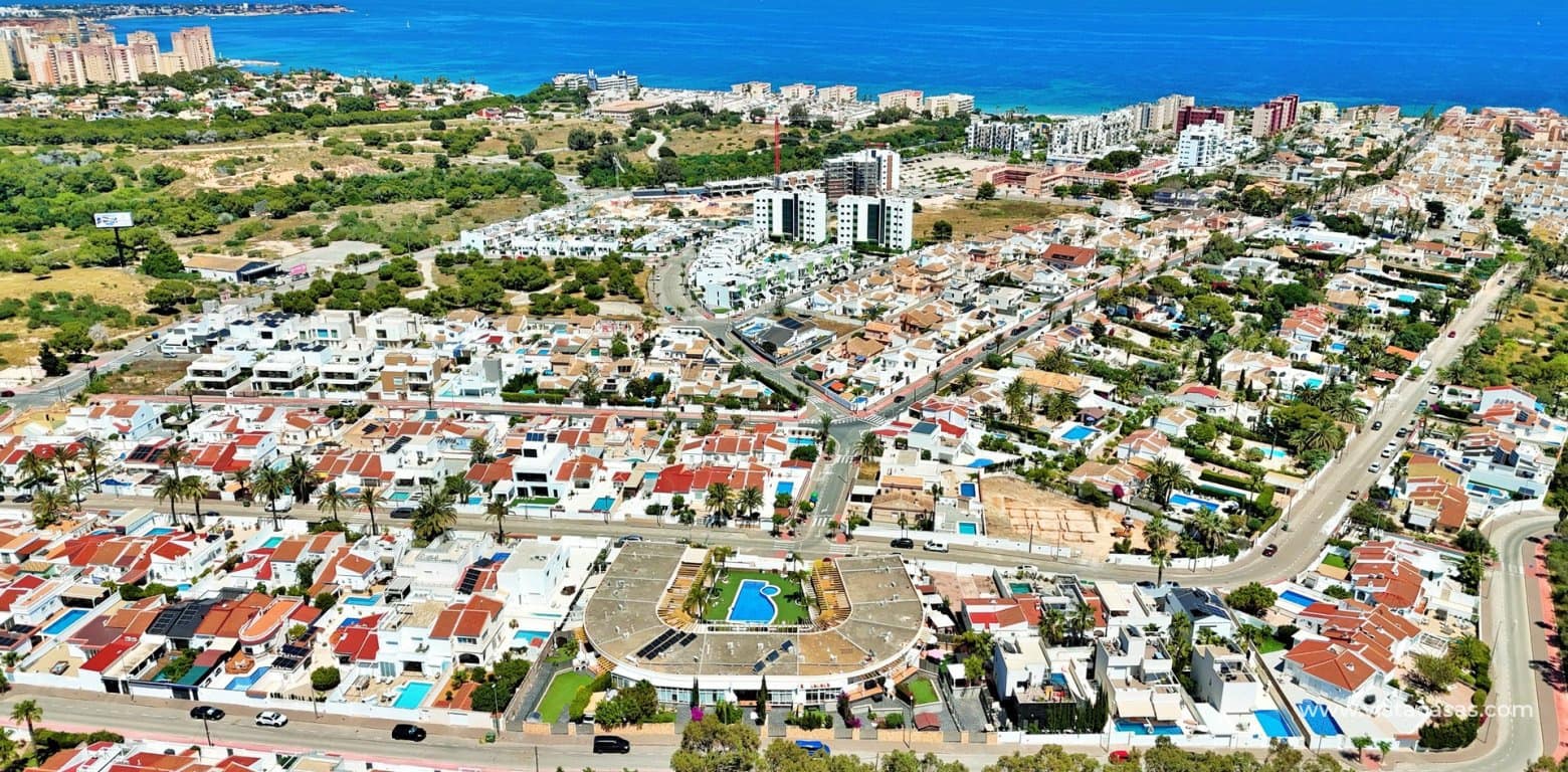 3 soveværelse Villa til salg i Pilar de la Horadada med swimmingpool - € 395.000 (Ref: 10113553)