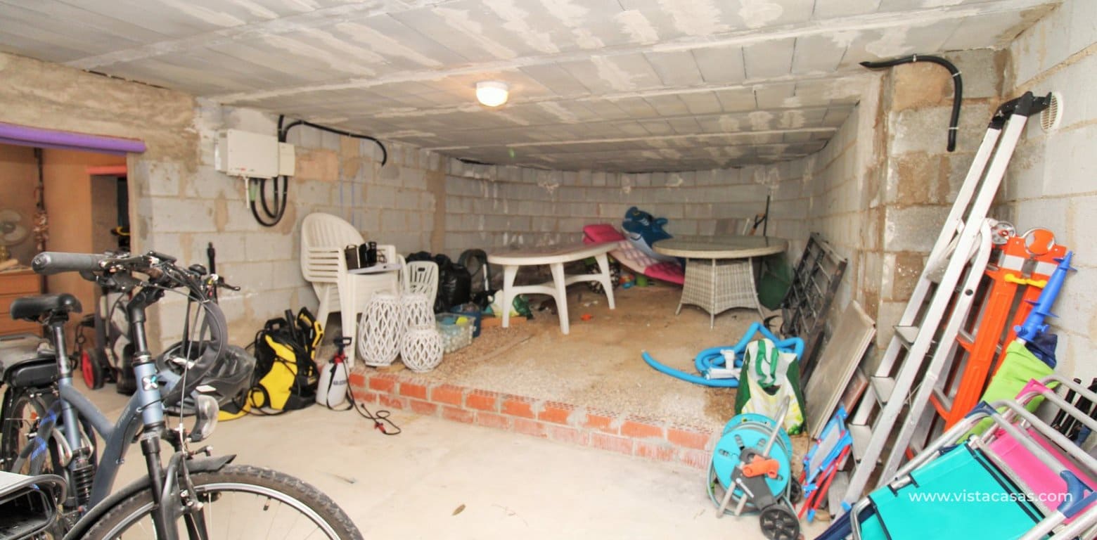 Chalet de 3 habitaciones en Villamartin en venta con piscina garaje - 599.000 € (Ref: 10130627)