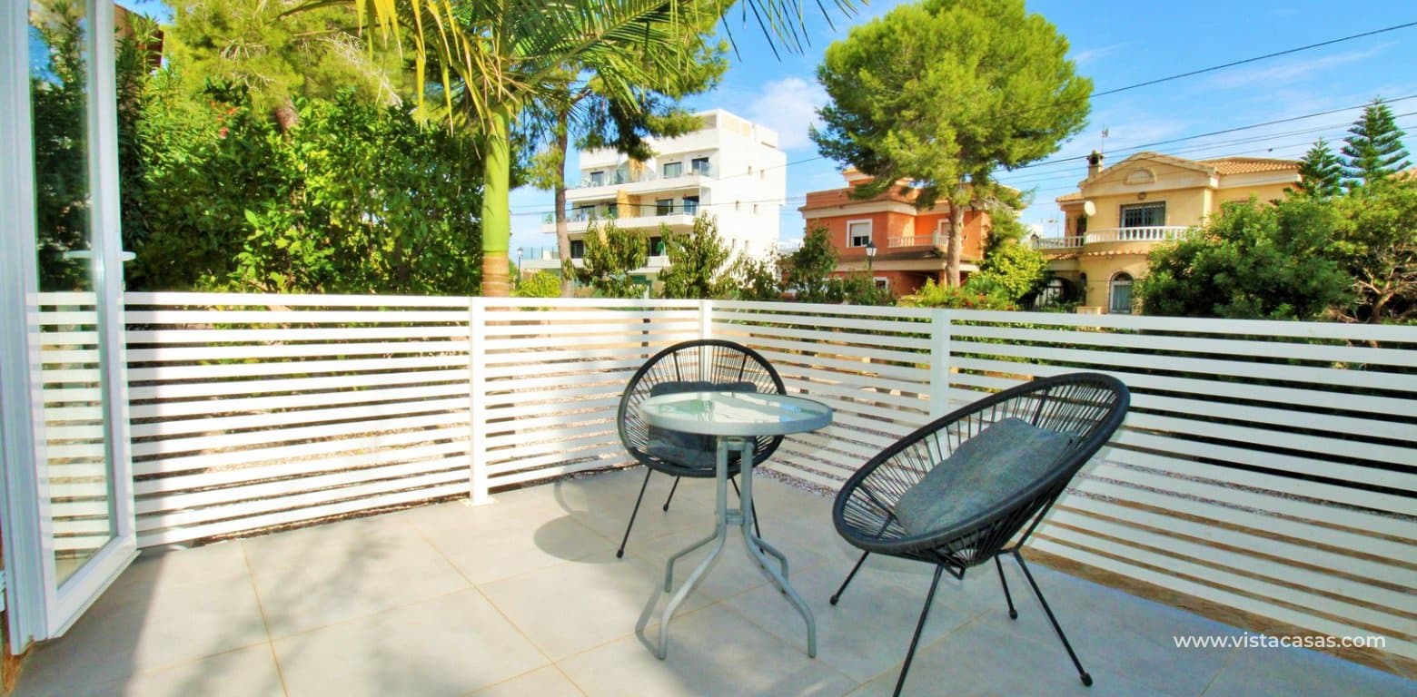 Chalet de 3 habitaciones en Villamartin en venta con piscina garaje - 599.000 € (Ref: 10130627)