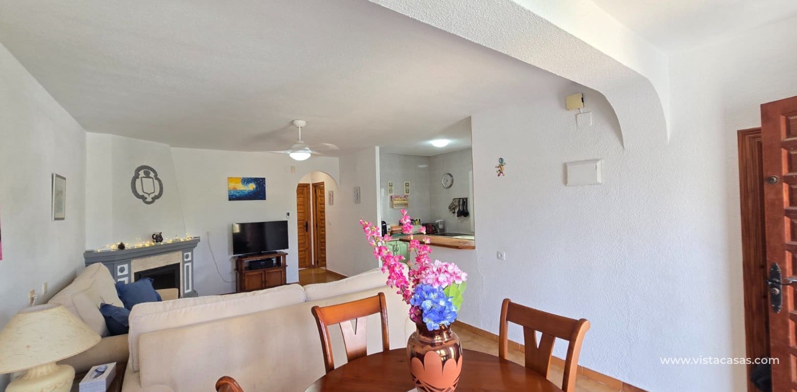 2 soveværelse Bungalow til salg i Villamartin med swimmingpool - € 210.000 (Ref: 10132168)